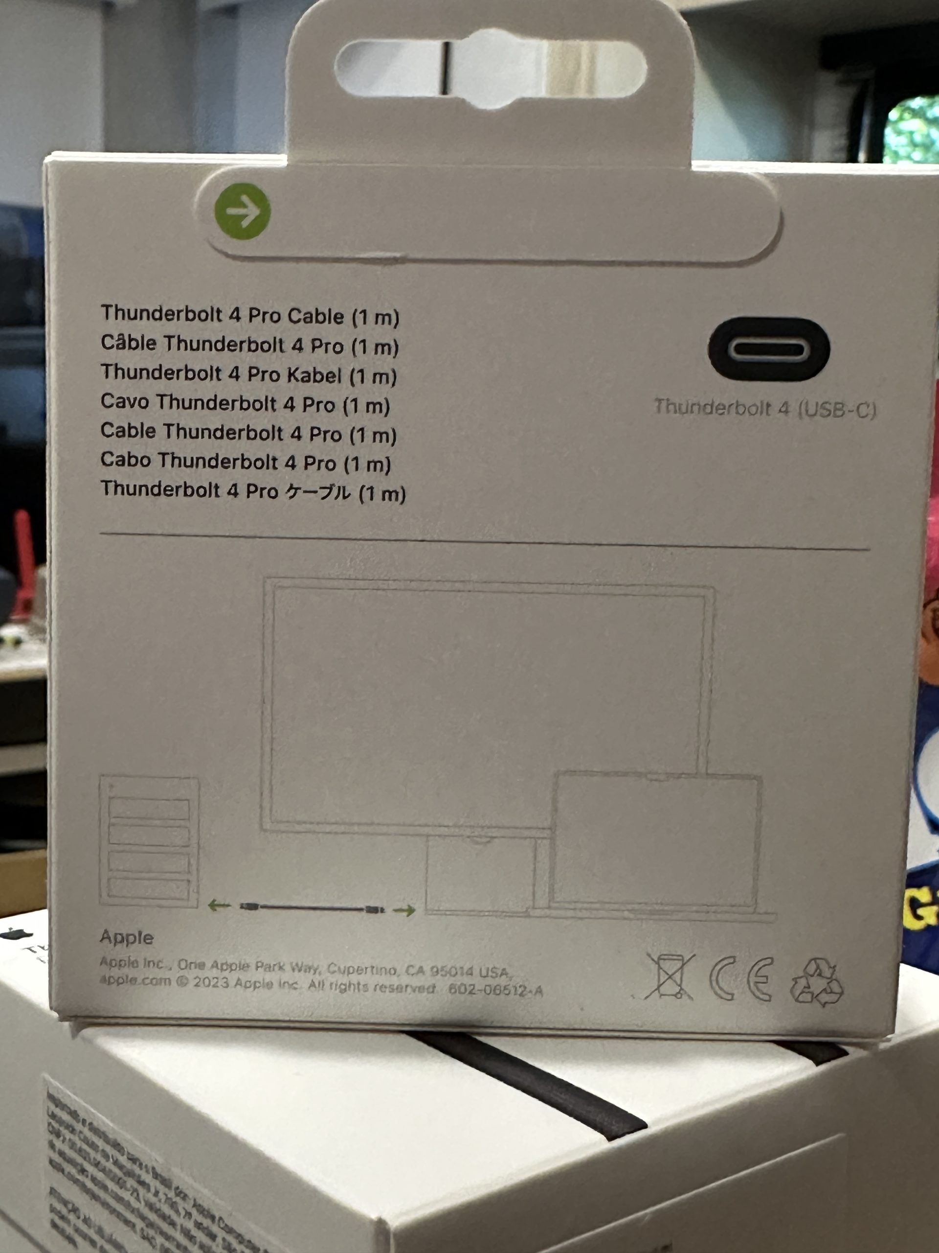 📄 New - Apple Thunderbolt 4 Pro- 1m Cable - Image 2